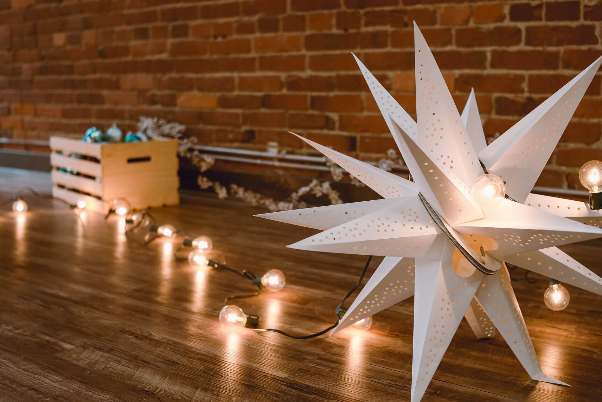 A star made of paper. How to make it step by step?
